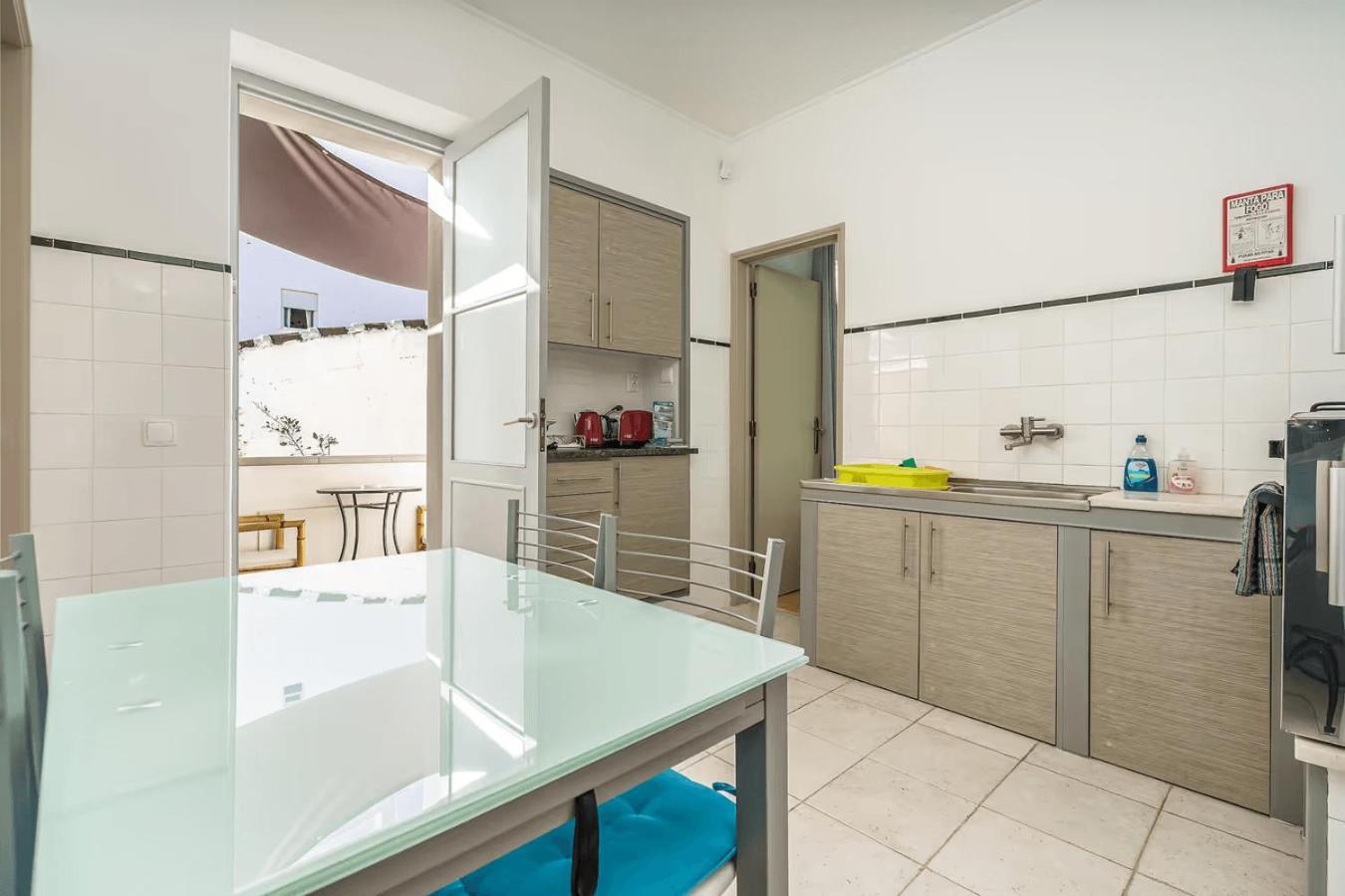 Lovely Apartment In Lagos With Terrace - Close To Beach ภายนอก รูปภาพ